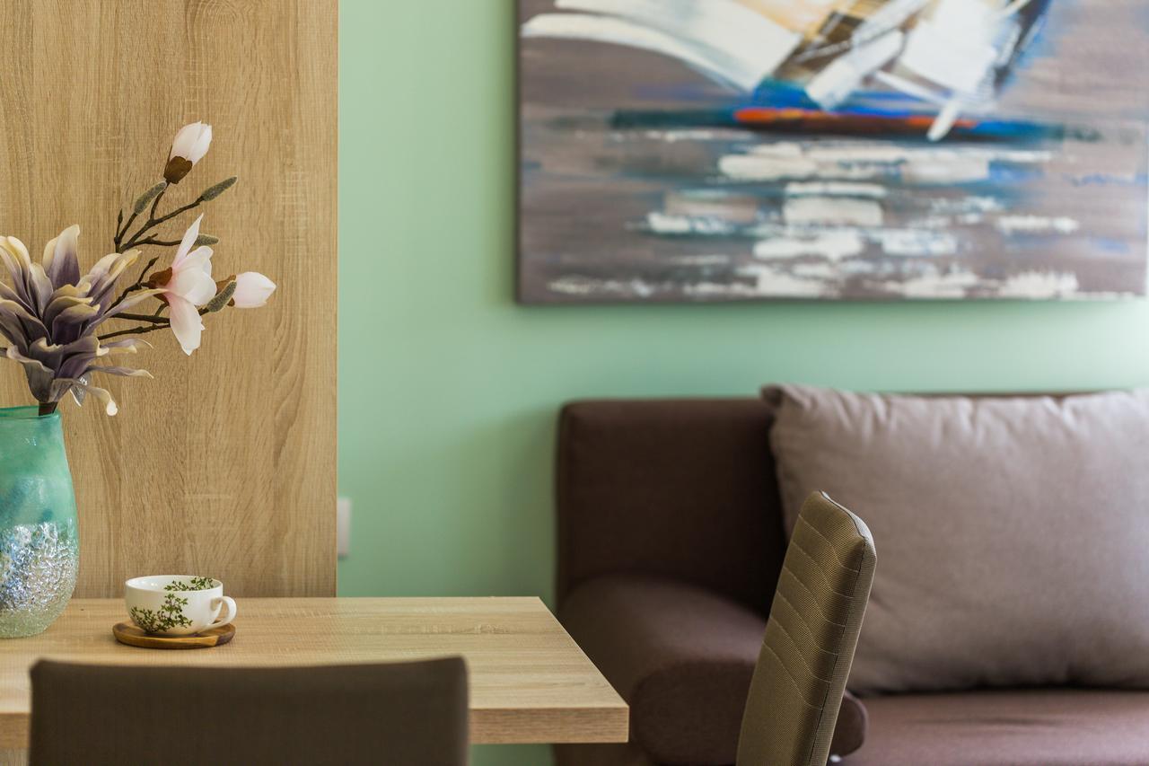 Menta City Boutique Hotel 罗希姆诺 外观 照片